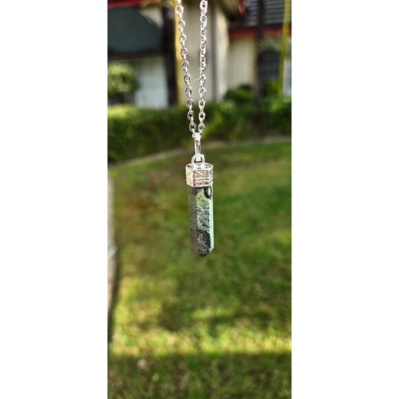 Kambaba Jasper Crystal Point Pendant - Picture 3 of 5